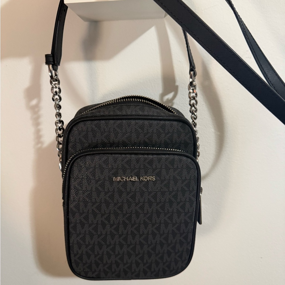 Michael Kors Jet Set Travel Medium Logo Crossbody Bag